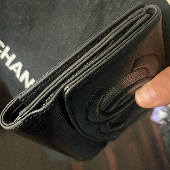 CHANEL BLACK Wallet GUC - Picture 6 of 17